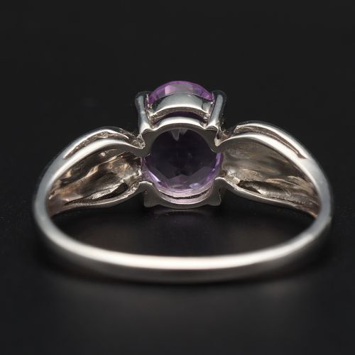 Gold Amethyst Ring image-5