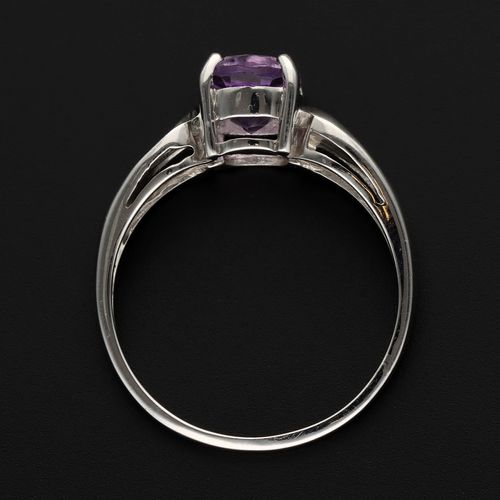 Gold Amethyst Ring image-6