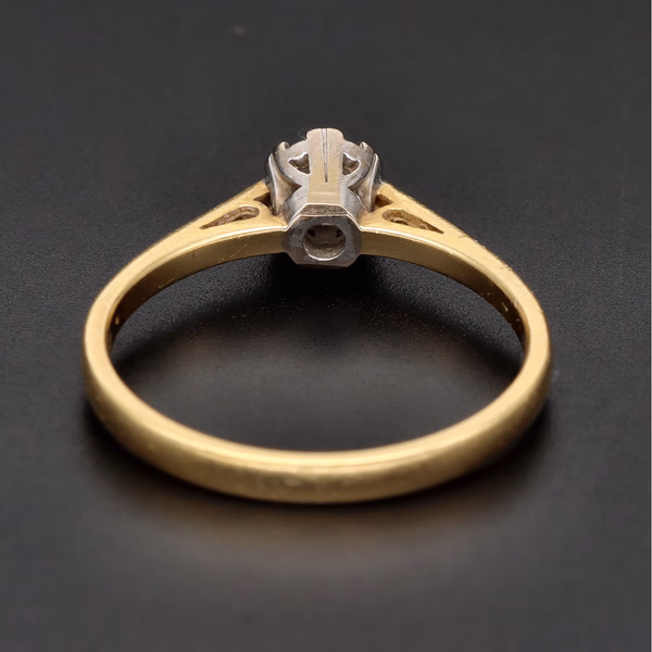 18ct Yellow Gold 0.40ct Brilliant-Cut Diamond Solitaire Ring