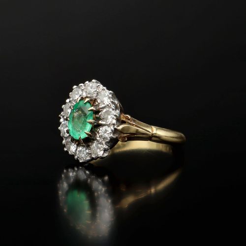 18ct Gold Emerald and Diamond Ring image-3