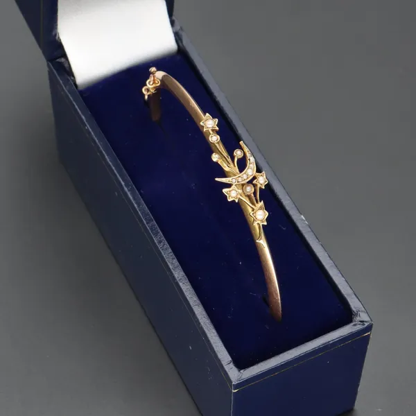 15ct Gold Edwardian Seed Pearl Bangle
