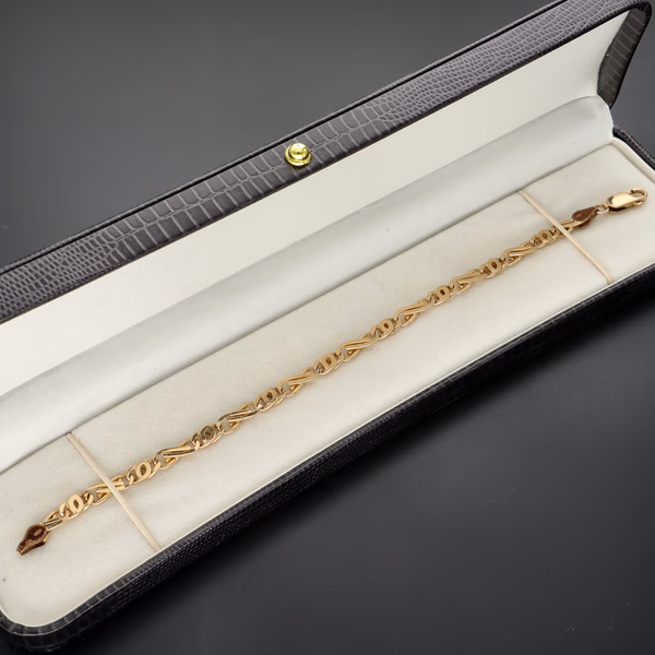 Heavy 9ct Yellow Gold Bracelet