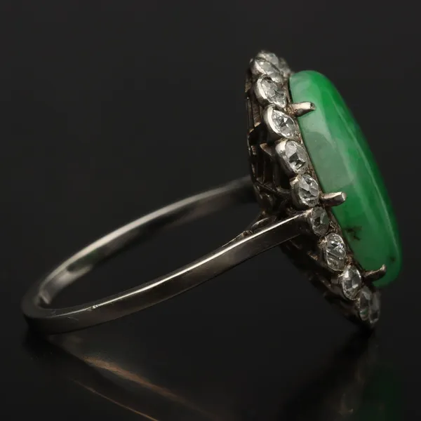 Art Deco 18ct Gold Jade and Diamond Ring