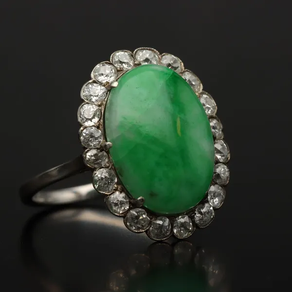 Art Deco 18ct Gold Jade and Diamond Ring