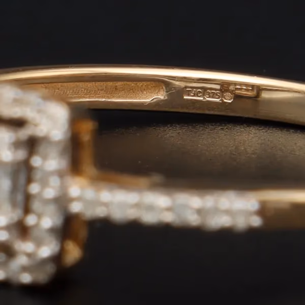 Gold Diamond Ring