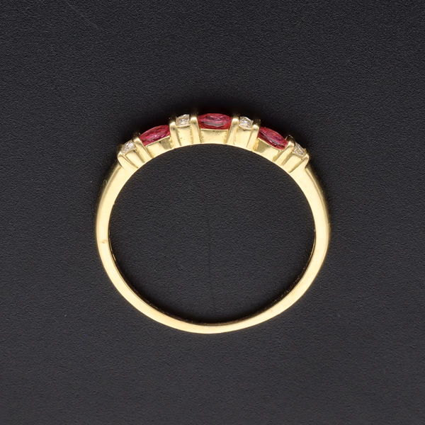 18ct Yellow Gold 0.40ct Diamond & 0.30ct Ruby Ring