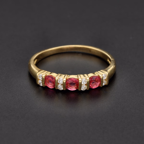 18ct Yellow Gold 0.40ct Diamond & 0.30ct Ruby Ring