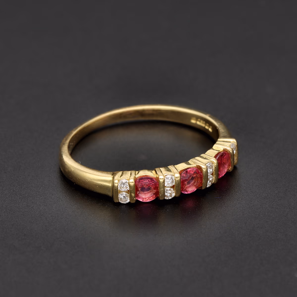 18ct Yellow Gold 0.40ct Diamond & 0.30ct Ruby Ring