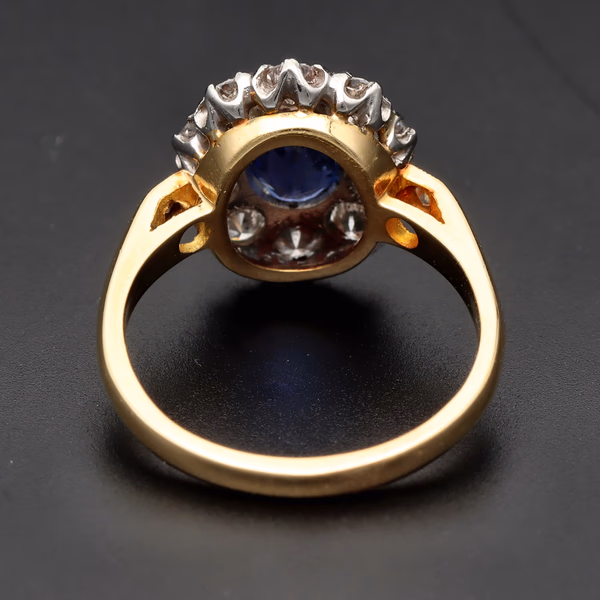 18ct Yellow Gold Sapphire & Diamond Cluster Ring