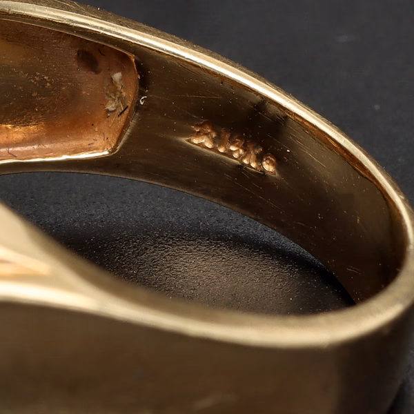 Vintage 14k Gold Diamond Cluster Ring
