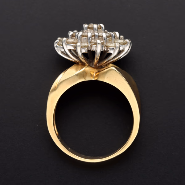 Vintage 14k Gold Diamond Cluster Ring