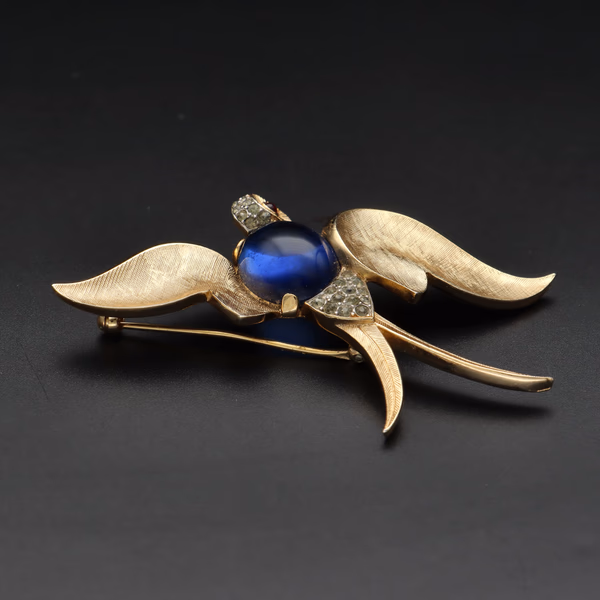 Rare Crown Trifari Jelly Belly Bird Brooch
