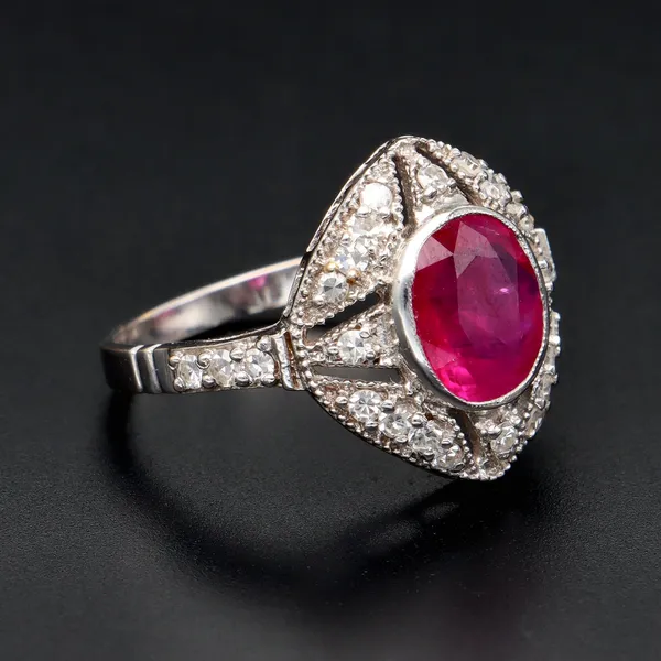 Art Deco 1930's 18ct White Gold Burmese Ruby & Diamond Ring