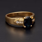 18ct Yellow Gold Sapphire & Diamond Ring