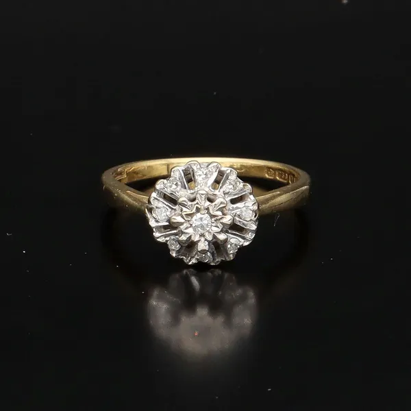18ct Gold Nine Stone Diamond Cluster Ring