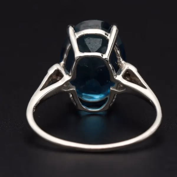 Gold 7.6ct Blue Topaz Diamond Ring
