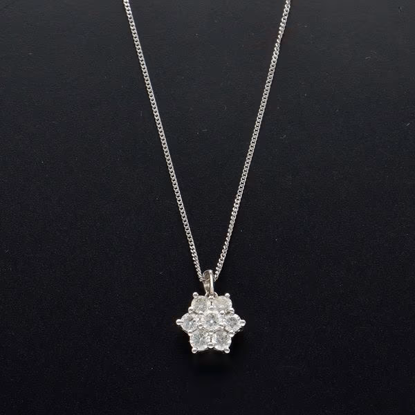 18ct White Gold Diamond Pendant
