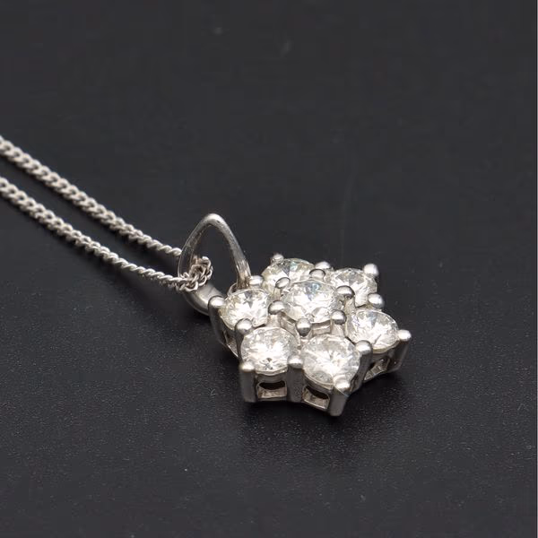 18ct White Gold Diamond Pendant