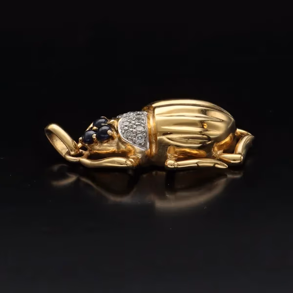 Vintage Italian 14ct Gold Beetle Pendant