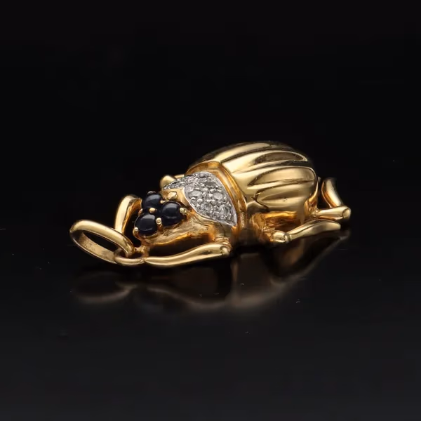 Vintage Italian 14ct Gold Beetle Pendant