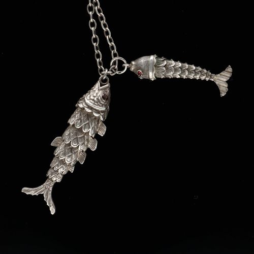 Vintage Silver Articulated Fish Pendant Necklace image-2