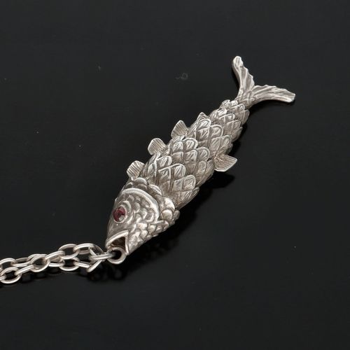 Vintage Silver Articulated Fish Pendant Necklace image-4