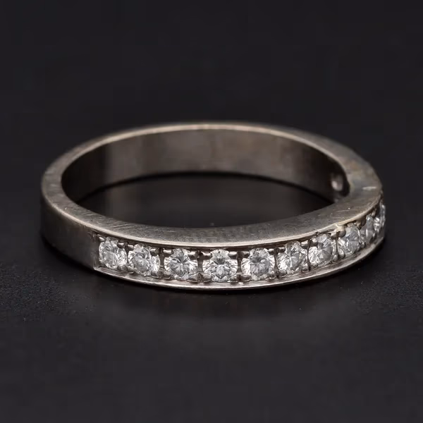 18ct White Gold Eternity Ring