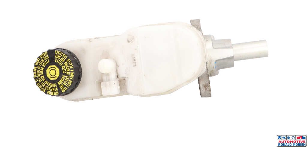 Usagé Cylindre de frein principal Peugeot 108 1.0 12V Prix € 19,00 Règlement à la marge proposé par Automaterialen Ronald Morien B.V.