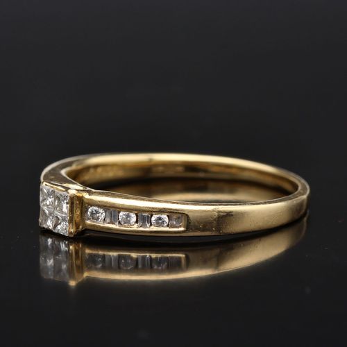18ct Gold 0.25ct Diamond Ring image-3