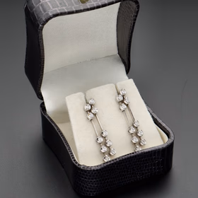 18ct Gold Raindrop Diamond Earrings