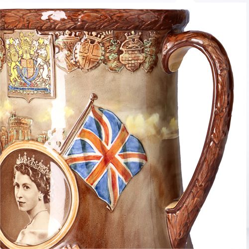 Royal Doulton Queen Elizabeth II Coronation Loving Cup image-5