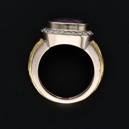 18ct Gold Amethyst and Diamond Ring image-6