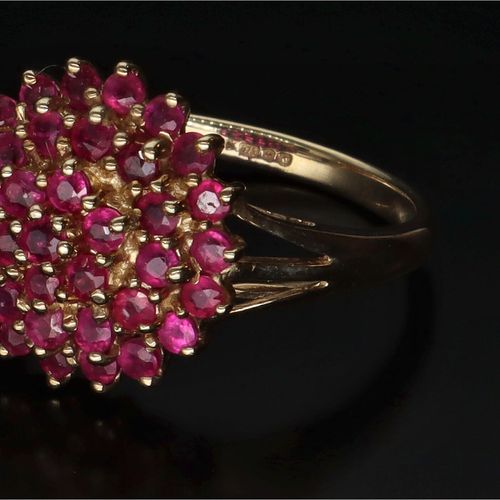 9ct Gold Ruby Cluster Ring image-6