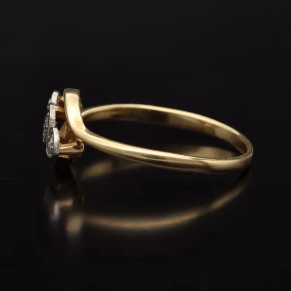 18ct Gold and Platinum Diamond Ring