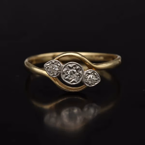 18ct Gold and Platinum Diamond Ring