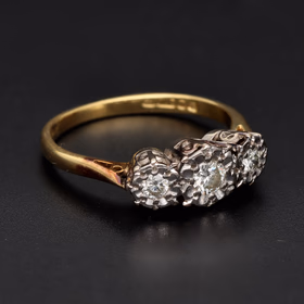 18ct Gold Three Stone Diamond Ring
