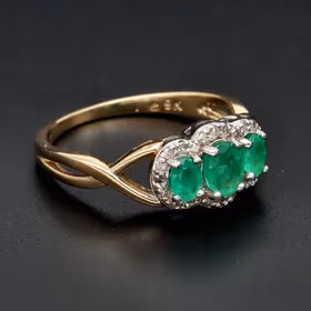 Gold Emerald Diamond Ring