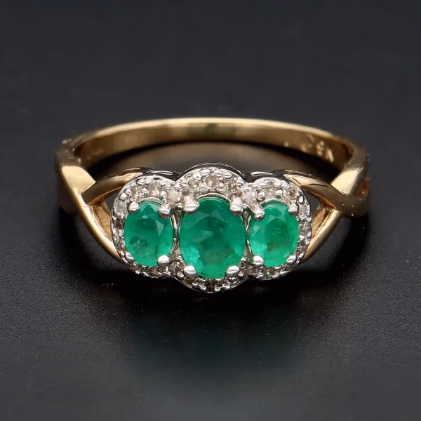 Gold Emerald Diamond Ring