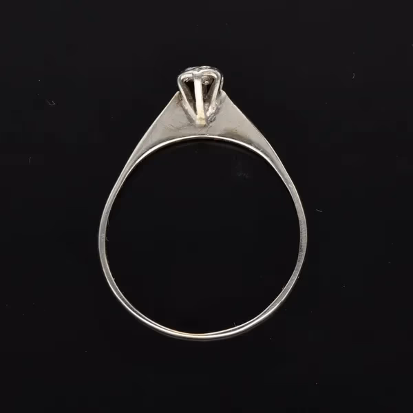 Retro White Gold 0.15ct Diamond Ring. London 1981