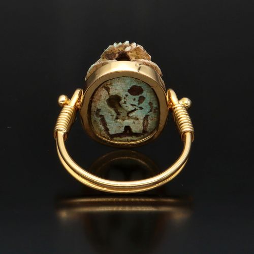 Antique 15ct Gold Swivel Scarab Ring image-6