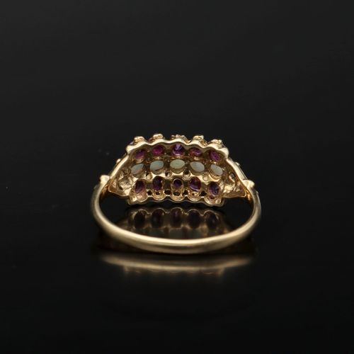 Vintage 9ct Gold Opal and Garnet Ring image-4