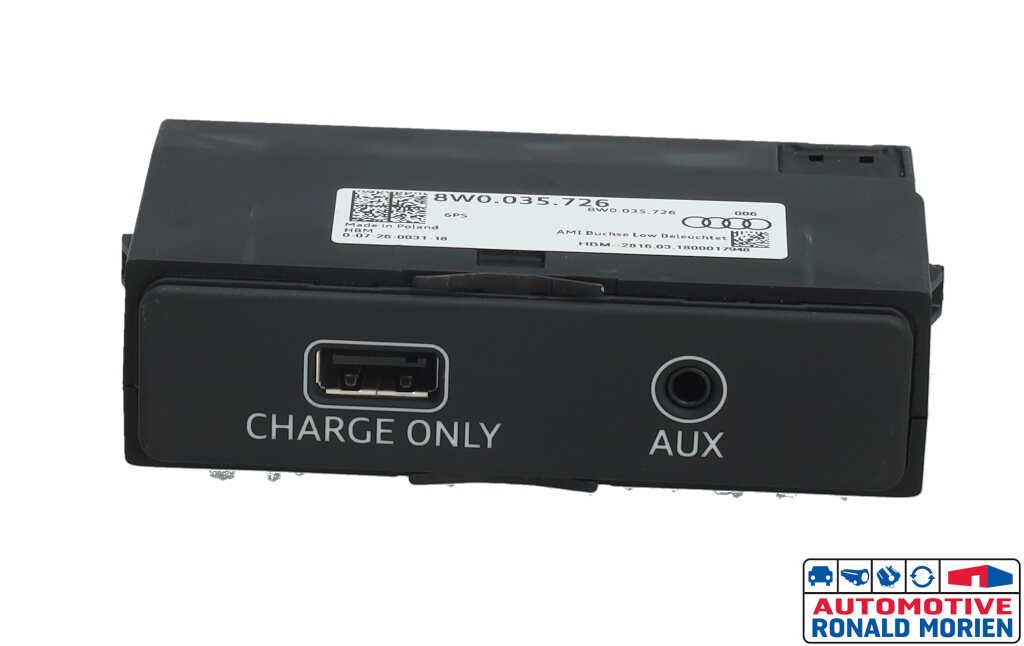 Używane Zlacze AUX/USB Audi A4 (B9) 2.0 TDI Ultra 16V Cena € 29,00 Z VAT oferowane przez Automaterialen Ronald Morien B.V.