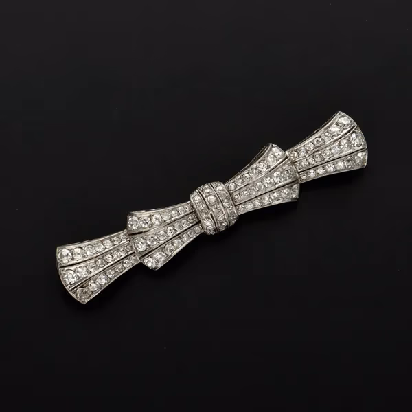 Bow-Shaped 3.00ct Diamond Brooch