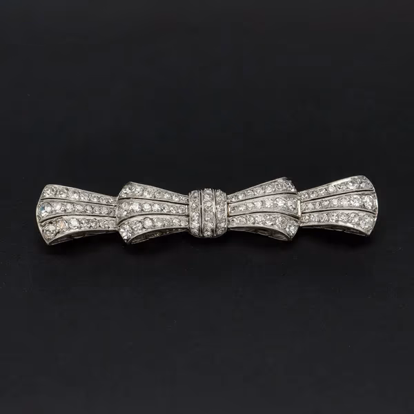 Bow-Shaped 3.00ct Diamond Brooch