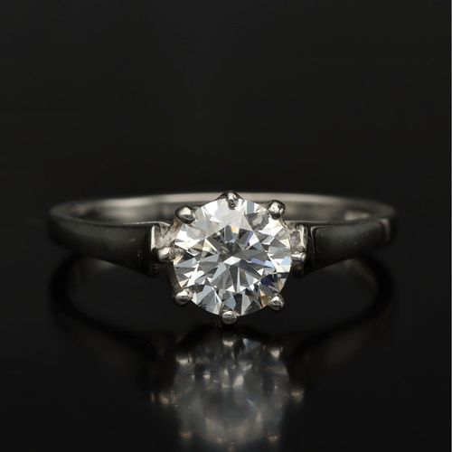 Platinum Diamond Solitaire Ring image-2