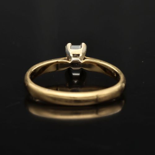 18ct Yellow Gold Diamond Solitaire Ring image-4