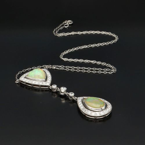 18ct White Gold Opal and Diamond Pendant image-5