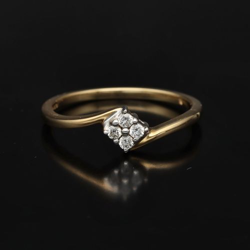 18ct Gold Diamond Cluster Ring image-2