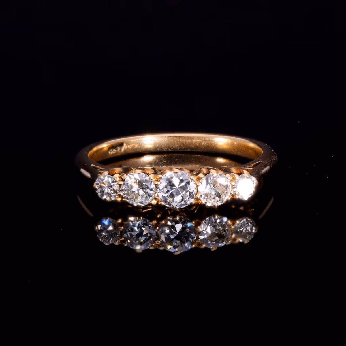 360° view of The Antique Edwardian 18ct Gold Five Diamond Ring