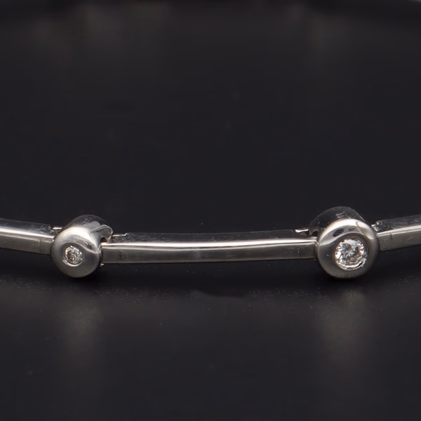 9ct White Gold and Diamond Bracelet